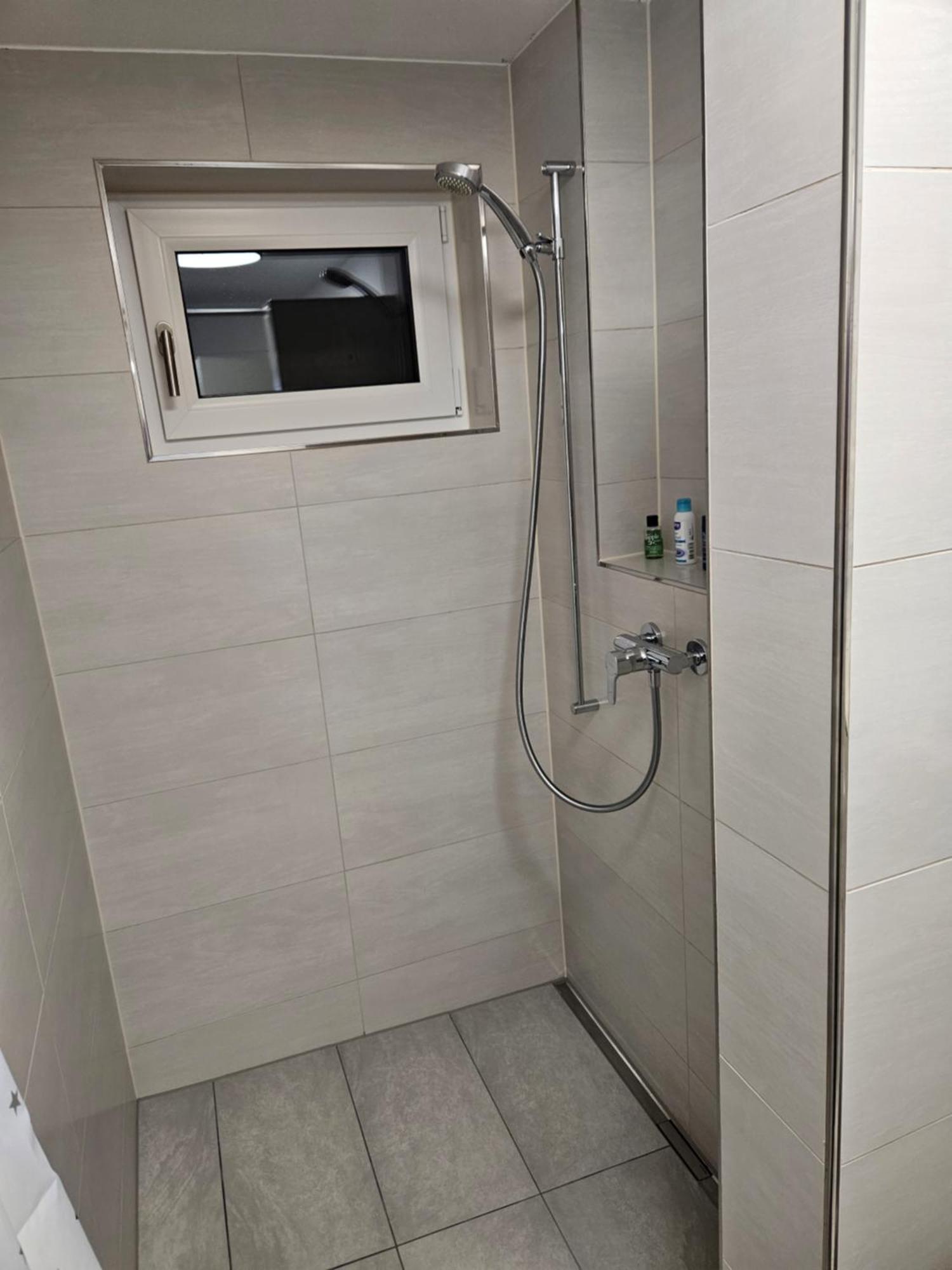 Schoene Einliegerwohnung 200M Vom Wasser Entfernt Stein Am Rhein Ngoại thất bức ảnh